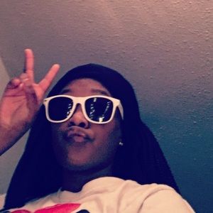 Meet your Posher, Taniah